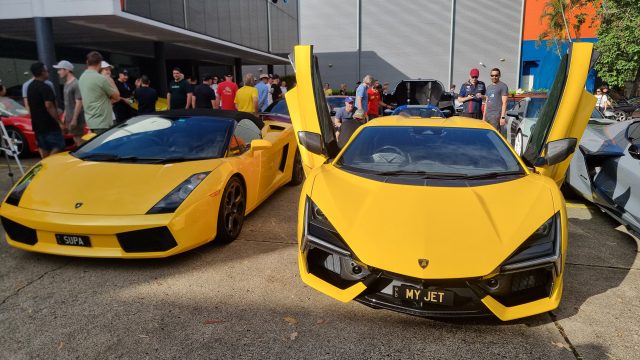 Team Yellow photo